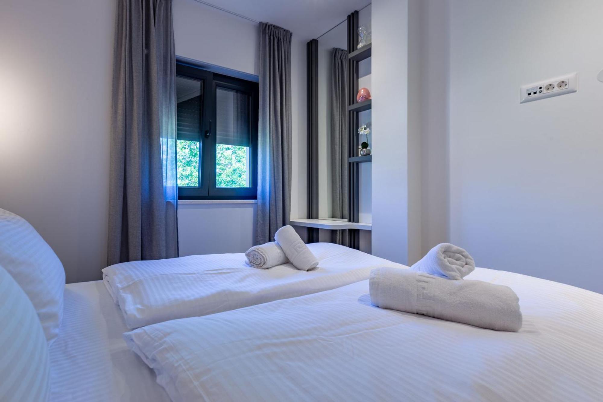 Casa Mia Apartments With Parking 扎达尔 外观 照片